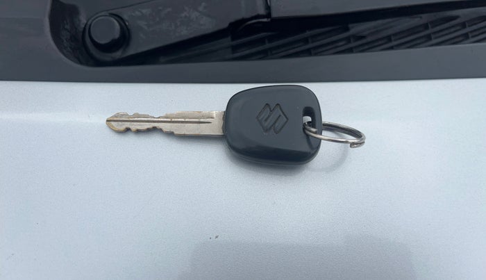 2014 Maruti Ritz VXI, Petrol, Manual, 73,204 km, Key Close Up