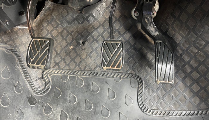 2014 Maruti Ritz VXI, Petrol, Manual, 73,204 km, Pedals