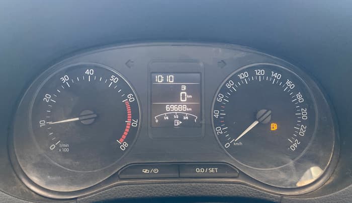 2017 Skoda Rapid AMBITION 1.6 MPI MT, Petrol, Manual, 69,685 km, Odometer Image