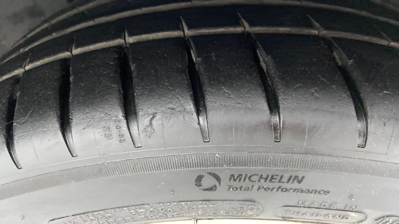 2014 Mercedes Benz C Class C 200 AVANTGARDE, Petrol, Automatic, 38,597 km, Right Front Tyre Tread