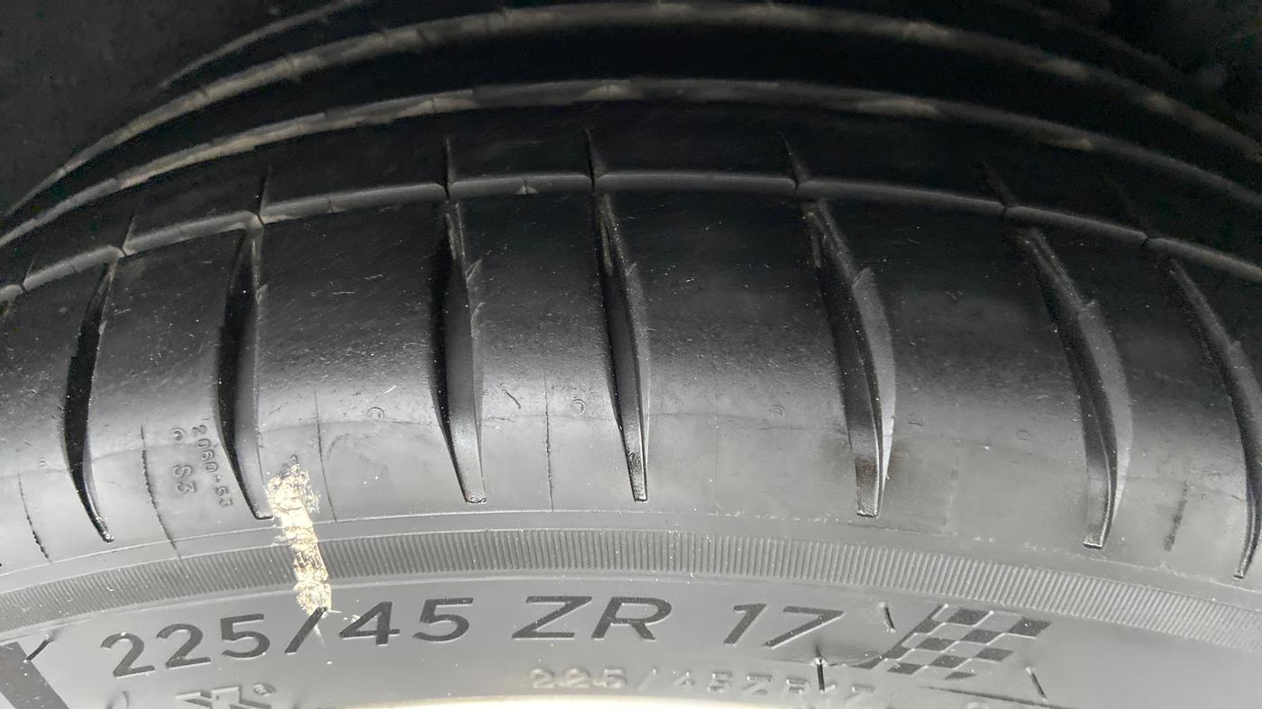 2014 Mercedes Benz C Class C 200 AVANTGARDE, Petrol, Automatic, 38,597 km, Left Rear Tyre Tread