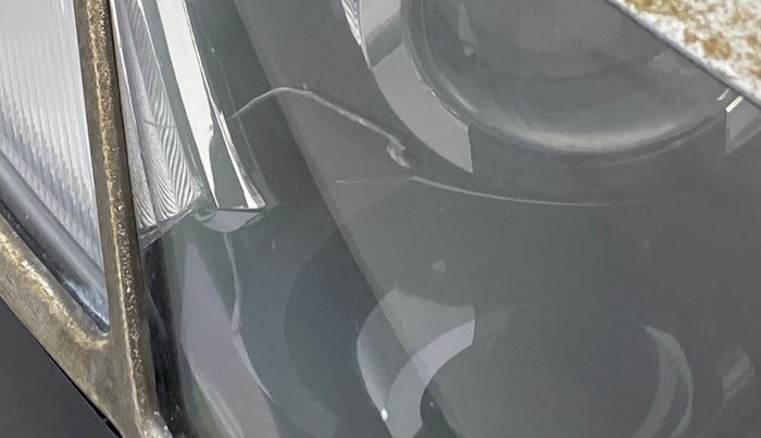2017 Mahindra XUV500 W10 FWD, Diesel, Manual, 63,306 km, Right headlight - Minor scratches