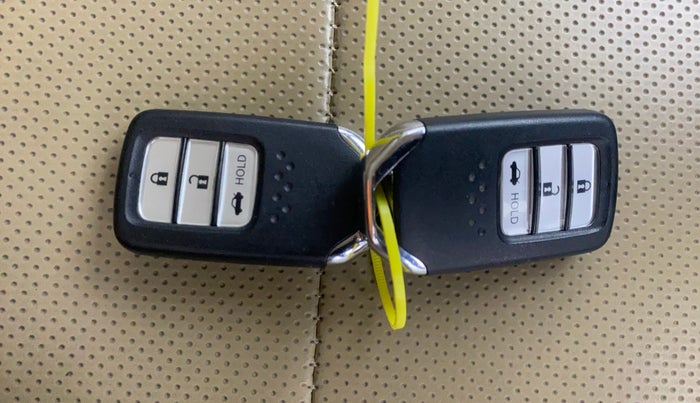 2019 Honda Amaze 1.2L I-VTEC VX, Petrol, Manual, 22,842 km, Key Close Up