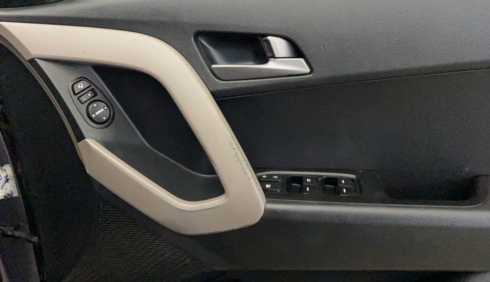 2016 Hyundai Creta SX PLUS AT 1.6 PETROL, Petrol, Automatic, 1,19,342 km, Driver Side Door Panels Control