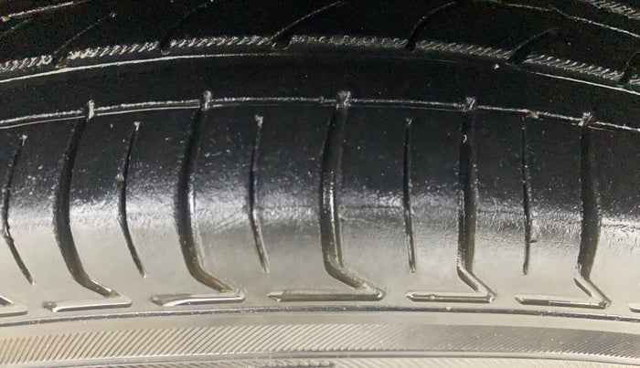 2016 Hyundai Grand i10 ASTA (O) 1.2 KAPPA VTVT, Petrol, Manual, 43,970 km, Left Front Tyre Tread