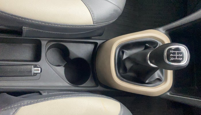 2016 Hyundai Grand i10 ASTA (O) 1.2 KAPPA VTVT, Petrol, Manual, 43,970 km, Gear Lever