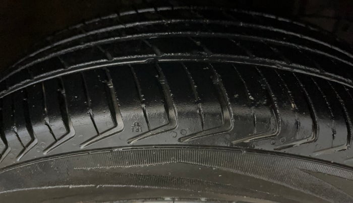 2022 Maruti New Wagon-R LXI CNG 1.0, CNG, Manual, 46,918 km, Right Front Tyre Tread