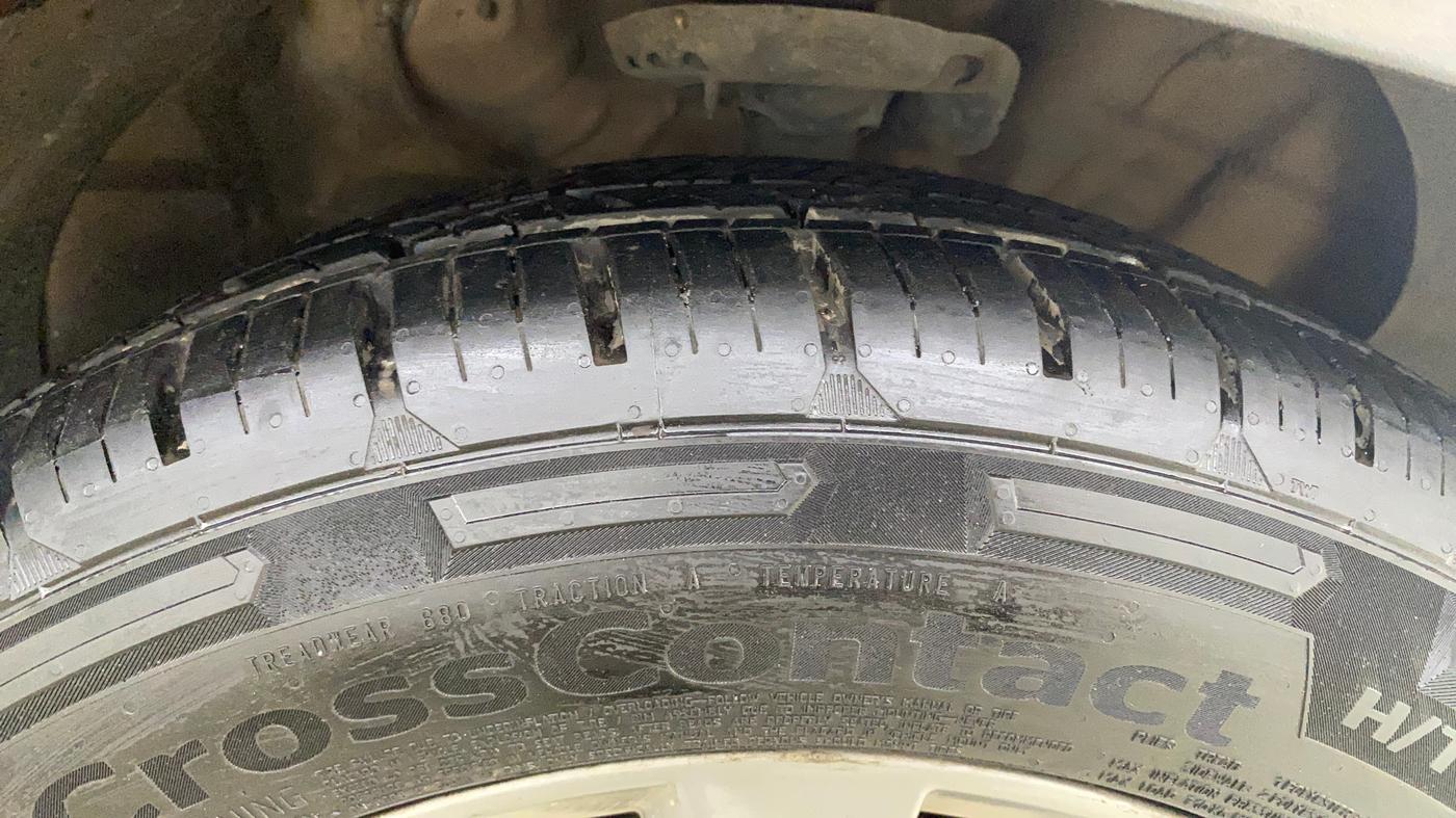 2019 KIA SELTOS HTX IVT 1.5 PETROL, Petrol, Automatic, 1,30,104 km, Right Front Tyre Tread