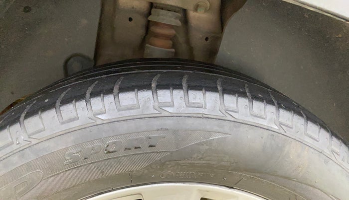 2019 KIA SELTOS HTX IVT 1.5 PETROL, Petrol, Automatic, 1,30,104 km, Right Rear Tyre Tread