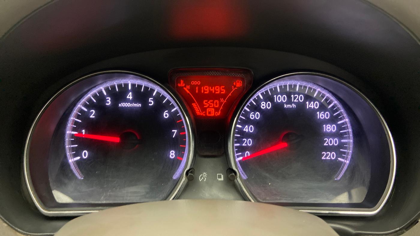 2012 Nissan Sunny XV PETROL, Petrol, Manual, 1,19,652 km, Odometer Image