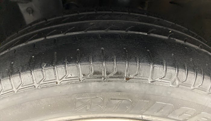 2012 Nissan Sunny XV PETROL, Petrol, Manual, 1,19,652 km, Left Front Tyre Tread