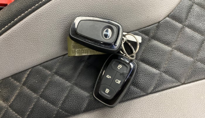 2021 Tata TIGOR XZ PLUS PETROL, CNG, Manual, 1,04,524 km, Key Close Up