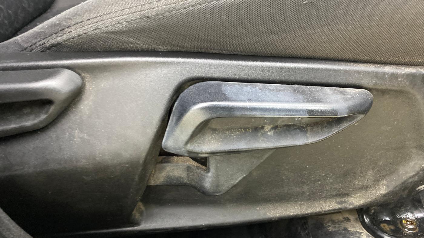 2022 Tata TIGOR XZ PLUS CNG, CNG, Manual, 1,49,312 km, Driver Side Adjustment Panel