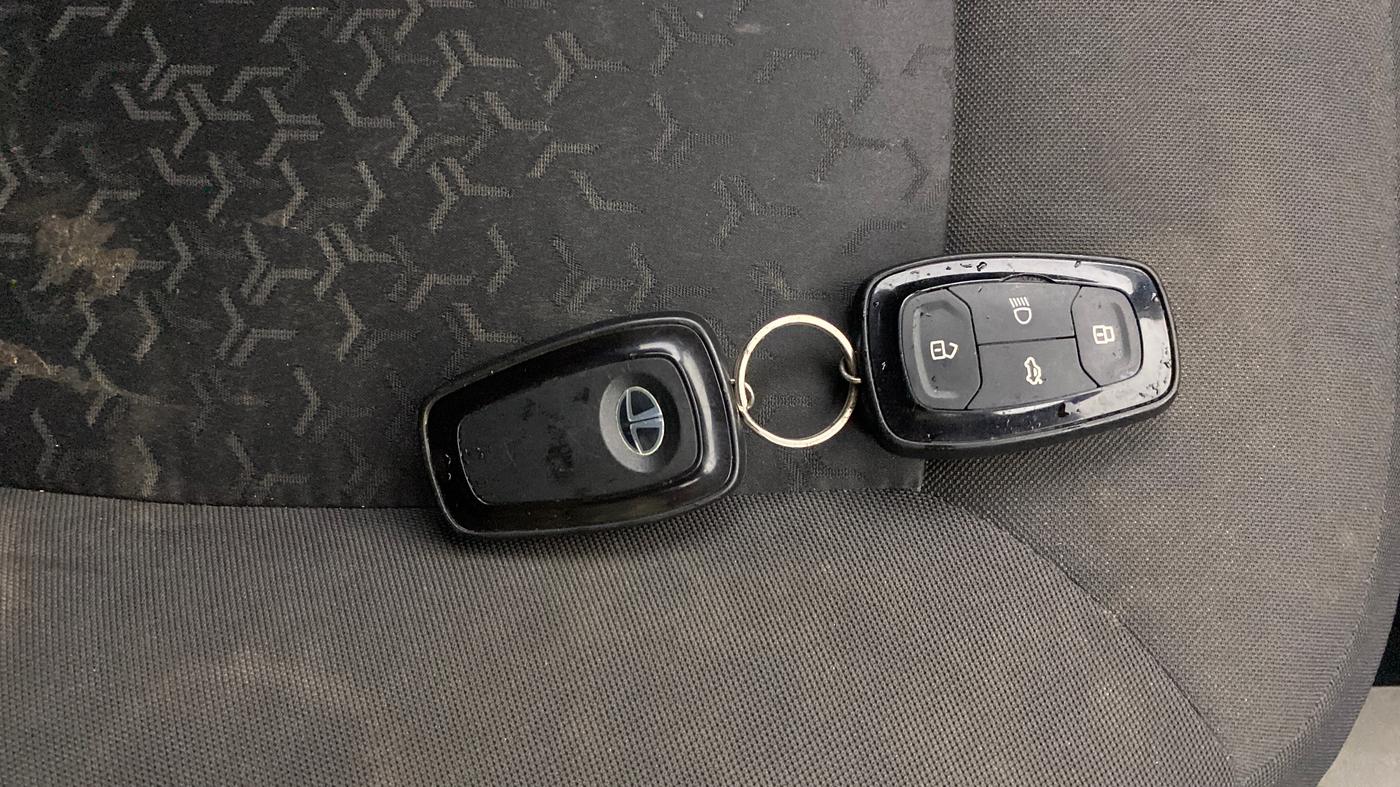 2022 Tata TIGOR XZ PLUS CNG, CNG, Manual, 1,49,312 km, Key Close Up