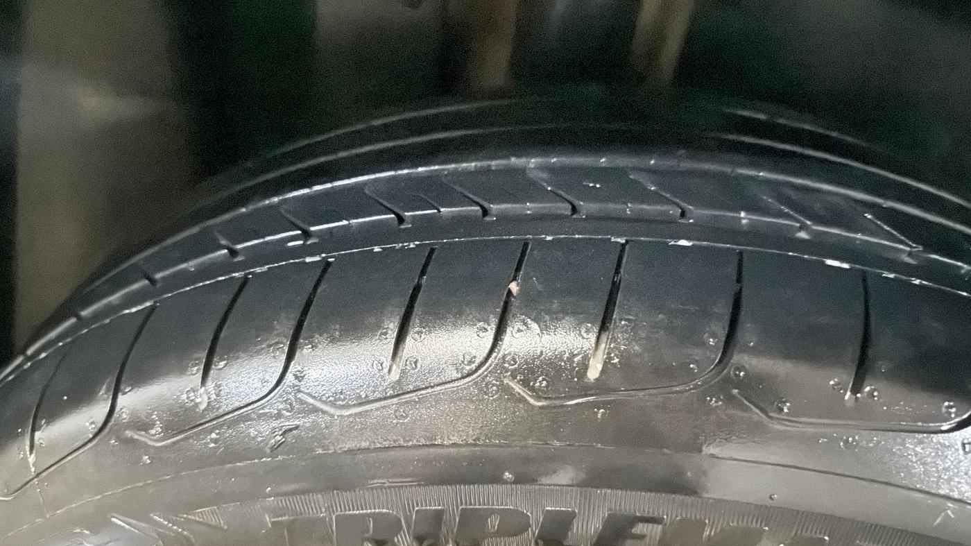 2019 MG HECTOR SHARP 1.5 DCT PETROL, Petrol, Automatic, 83,588 km, Right Rear Tyre Tread