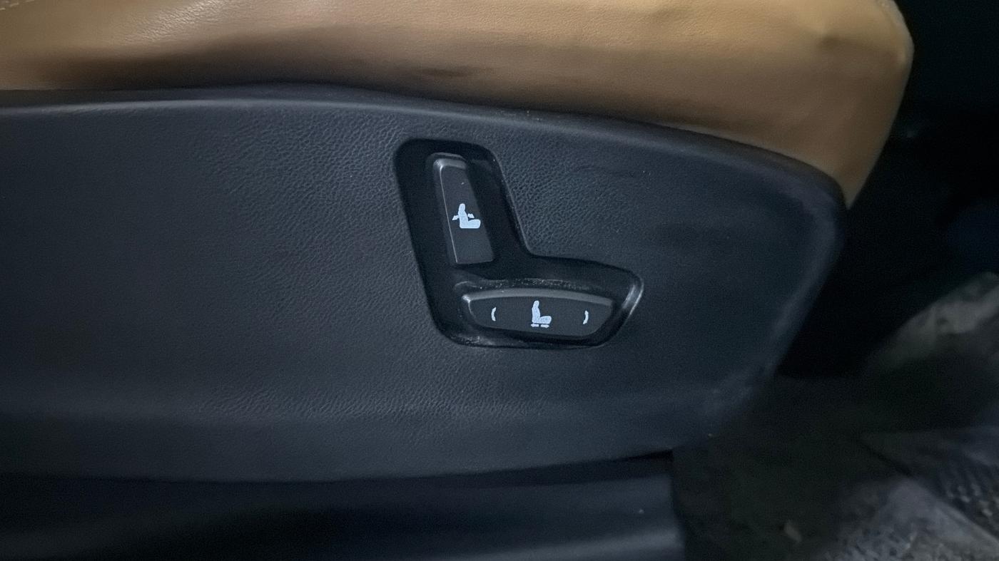 2019 MG HECTOR SHARP 1.5 DCT PETROL, Petrol, Automatic, 83,588 km, Driver Side Adjustment Panel