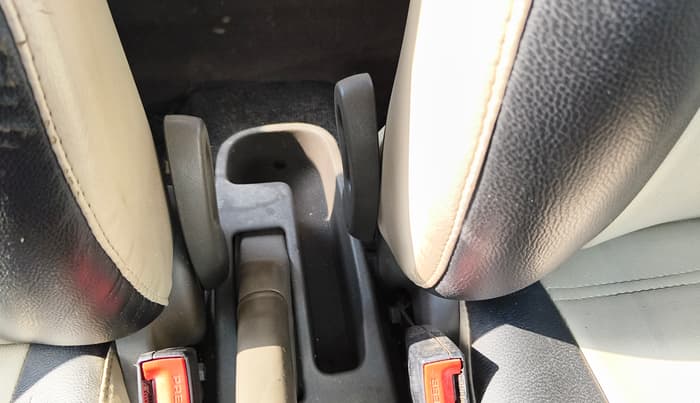 2013 Hyundai i10 SPORTZ 1.2 AT, Petrol, Automatic, 70,543 km, Driver Side Adjustment Panel