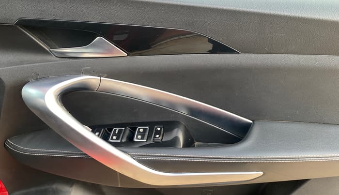 2019 MG HECTOR SHARP 2.0 DIESEL, Diesel, Manual, 63,545 km, Driver Side Door Panels Control