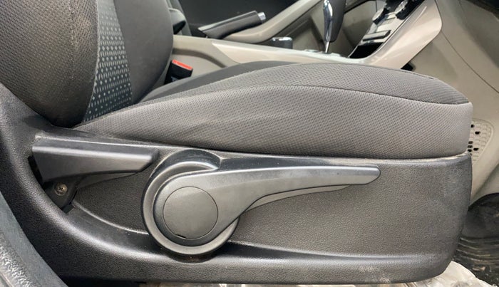 2019 Tata NEXON XZA PLUS PETROL, Petrol, Automatic, 72,703 km, Driver Side Adjustment Panel