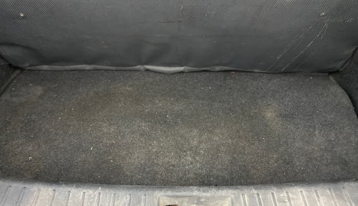 2016 Mahindra Kuv100 K4 PLUS D 6 STR, Diesel, Manual, 72,494 km, Boot Inside