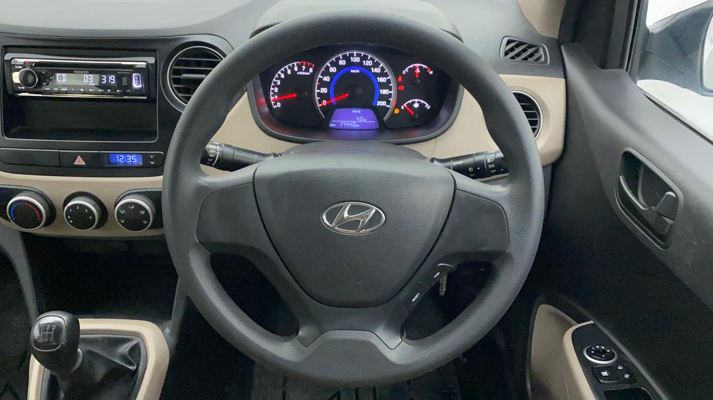 2016 Hyundai Grand i10 MAGNA 1.2 KAPPA VTVT, Petrol, Manual, 17,440 km, Steering Wheel Close Up