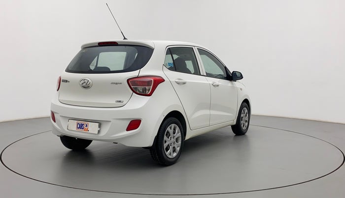 2016 Hyundai Grand i10 MAGNA 1.2 KAPPA VTVT, Petrol, Manual, 17,440 km, Right Back Diagonal