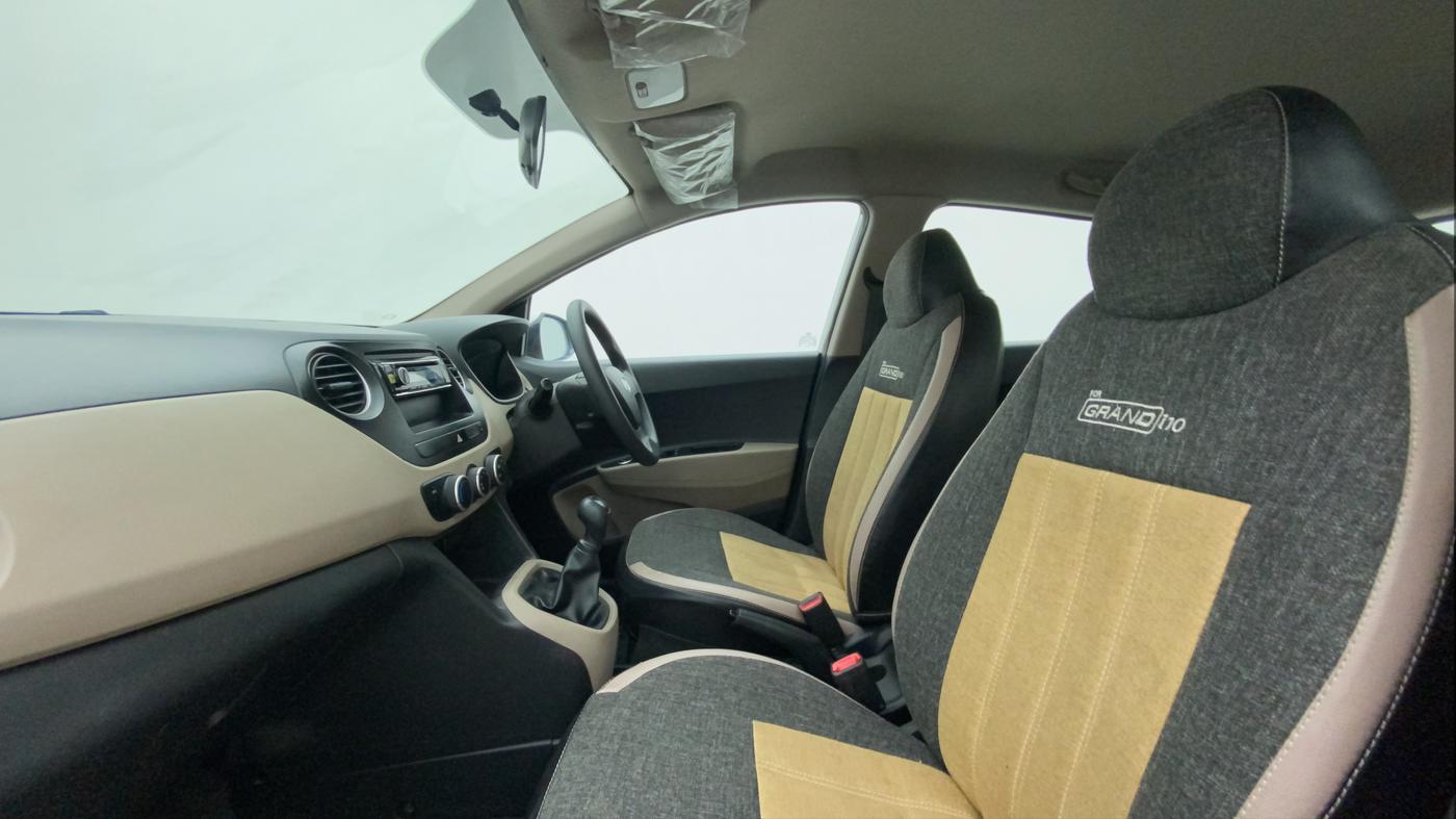 2016 Hyundai Grand i10 MAGNA 1.2 KAPPA VTVT, Petrol, Manual, 17,440 km, Right Side Front Door Cabin