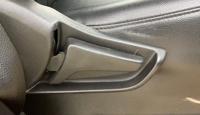 2019 Maruti S PRESSO VXI+, Petrol, Manual, 39,036 km, Driver Side Adjustment Panel