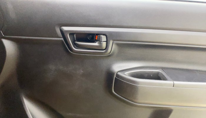 2019 Maruti S PRESSO VXI+, Petrol, Manual, 39,036 km, Driver Side Door Panels Control