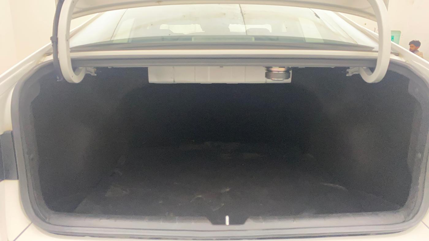 2024 Hyundai Verna SX (O) 1.5 TURBO PETROL DCT, Petrol, Automatic, 10,808 km, Boot Inside