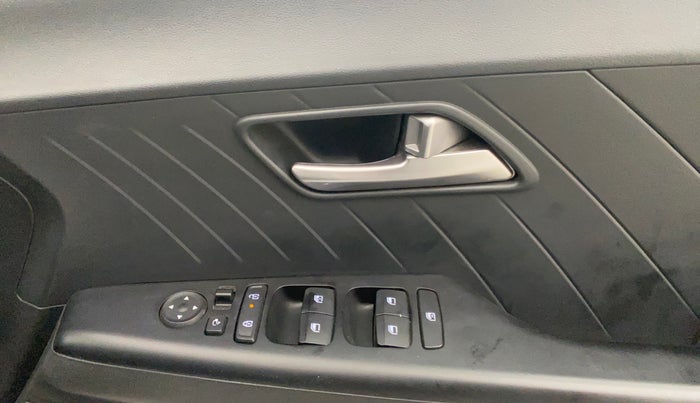 2024 Hyundai Verna SX (O) 1.5 TURBO PETROL DCT, Petrol, Automatic, 10,808 km, Driver Side Door Panels Control