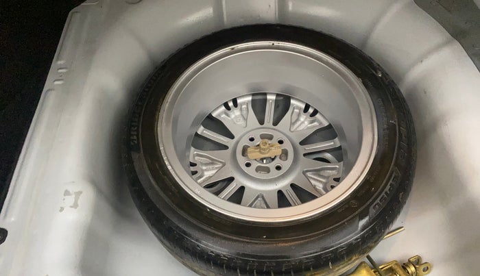 2024 Hyundai Verna SX (O) 1.5 TURBO PETROL DCT, Petrol, Automatic, 10,808 km, Spare Tyre