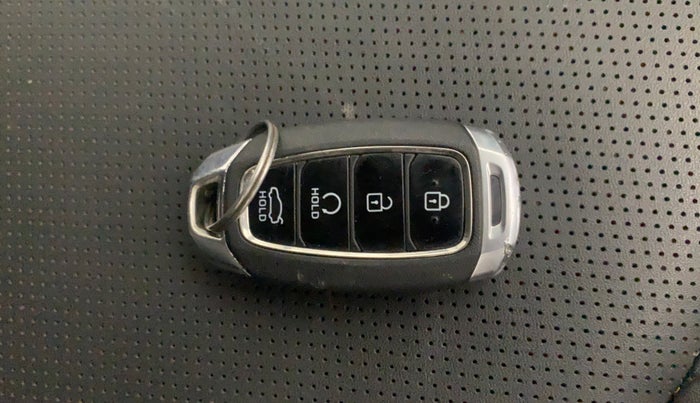 2024 Hyundai Verna SX (O) 1.5 TURBO PETROL DCT, Petrol, Automatic, 10,808 km, Key Close Up