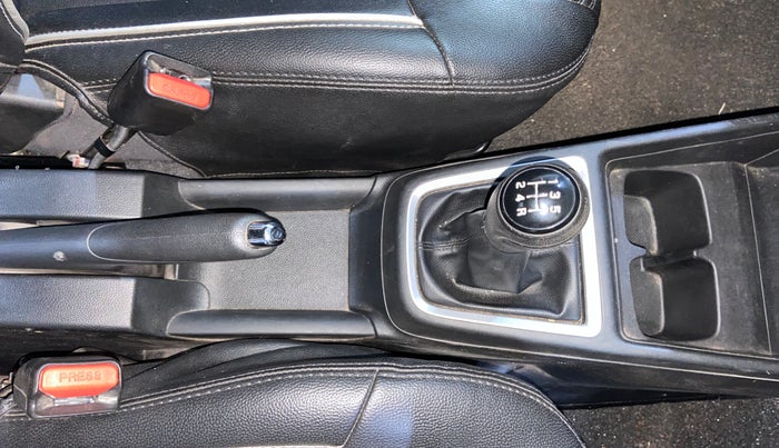 2020 Maruti Swift VXI, Petrol, Manual, 56,413 km, Gear Lever