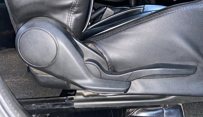 2020 Maruti Swift VXI, Petrol, Manual, 56,413 km, Driver Side Adjustment Panel