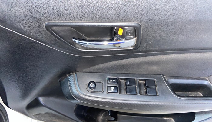 2020 Maruti Swift VXI, Petrol, Manual, 56,413 km, Driver Side Door Panels Control