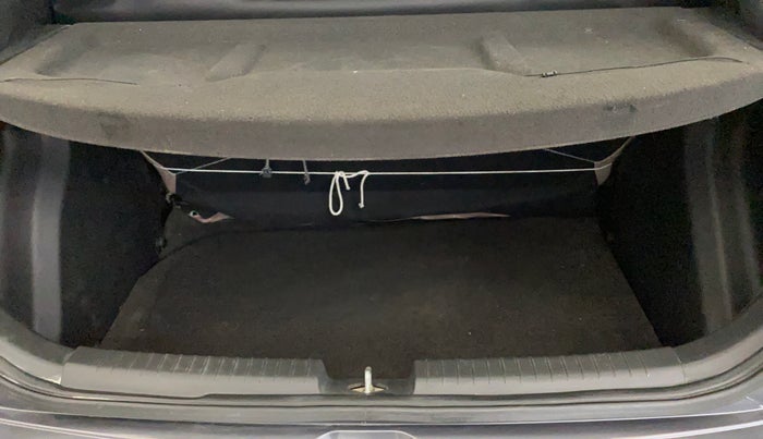 2016 Hyundai Elite i20 SPORTZ 1.2, Petrol, Manual, 63,634 km, Boot Inside