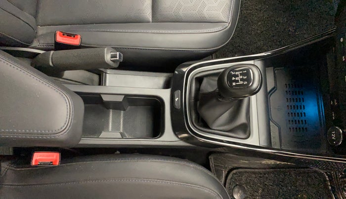 2024 Tata ALTROZ XZ Plus (S) Dark Edition, Petrol, Manual, 14,856 km, Gear Lever