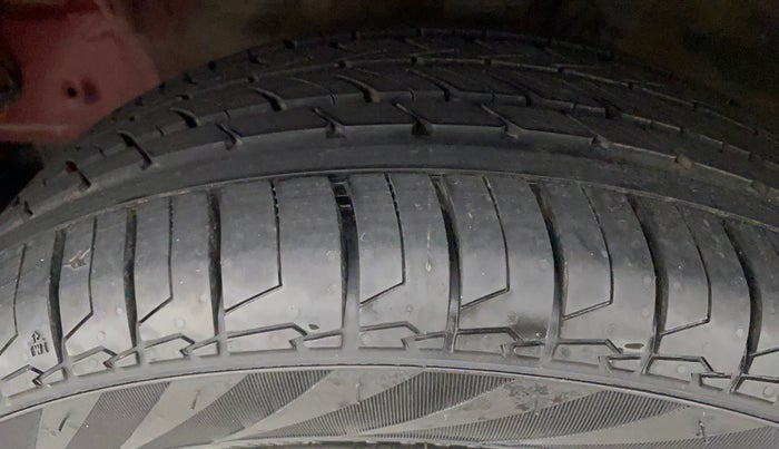 2014 Hyundai Elite i20 ASTA 1.2, Petrol, Manual, 46,118 km, Left Front Tyre Tread