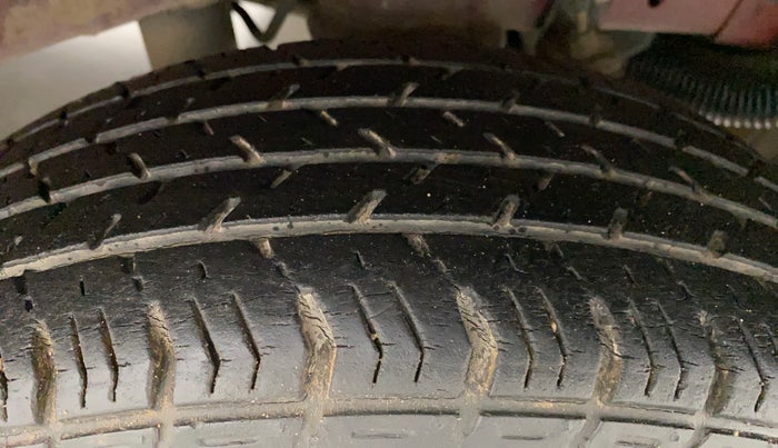 2010 Hyundai Santro Xing GLS, Petrol, Manual, 64,852 km, Left Rear Tyre Tread