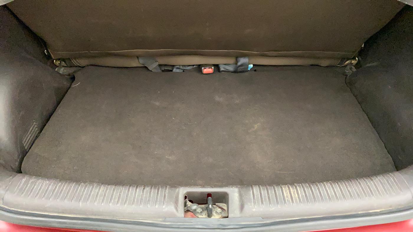 2010 Hyundai Santro Xing GLS, Petrol, Manual, 64,852 km, Boot Inside