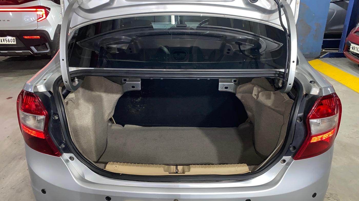 2017 Ford Figo Aspire AMBIENTE 1.2 PETROL, Petrol, Manual, 34,224 km, Boot Inside