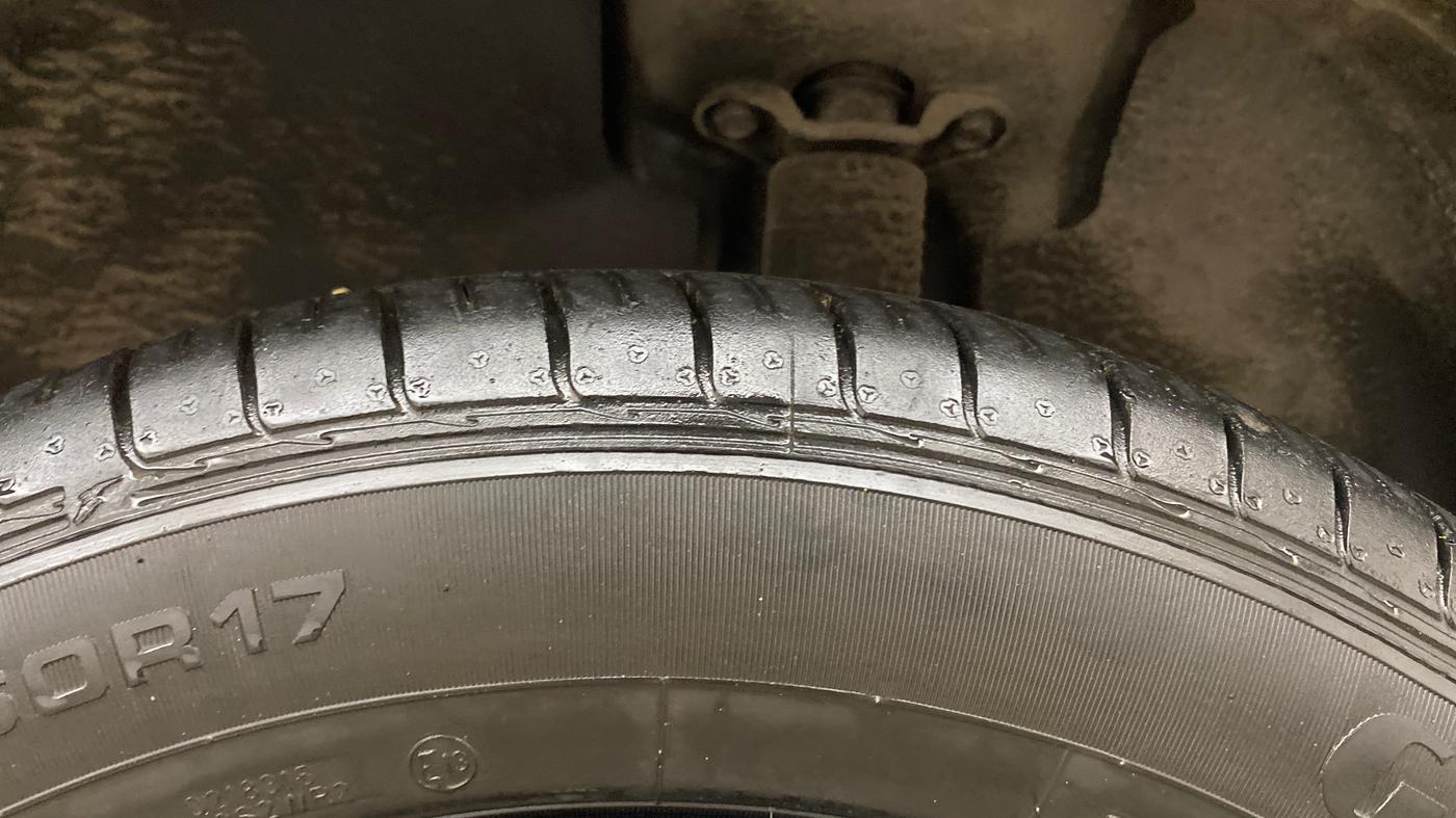 2019 MG HECTOR SHARP 1.5 DCT PETROL, Petrol, Automatic, 22,402 km, Left Rear Tyre Tread