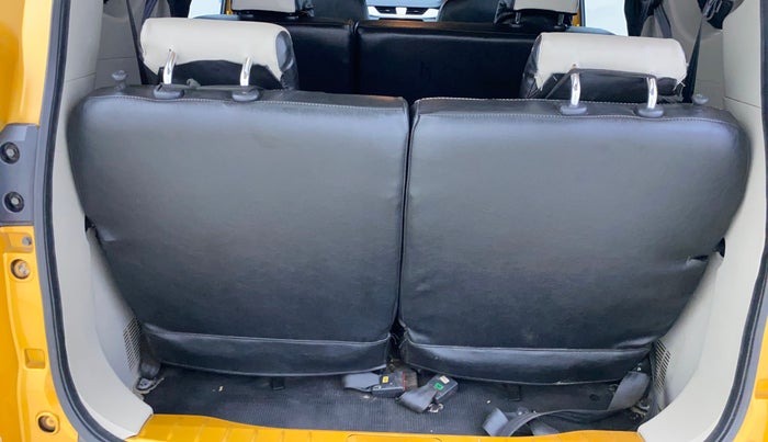 2020 Renault TRIBER RXZ, Petrol, Manual, 34,850 km, Boot Inside