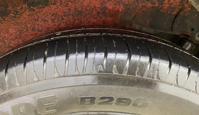 2013 Maruti Wagon R 1.0 VXI, CNG, Manual, 65,804 km, Left Rear Tyre Tread