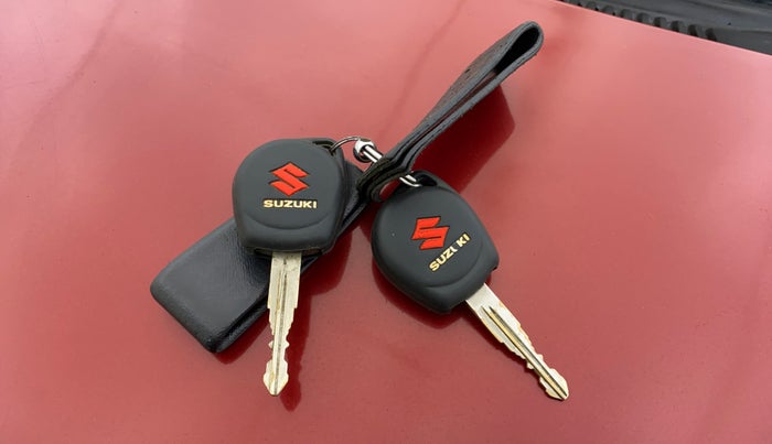 2013 Maruti Wagon R 1.0 VXI, CNG, Manual, 65,804 km, Key Close Up