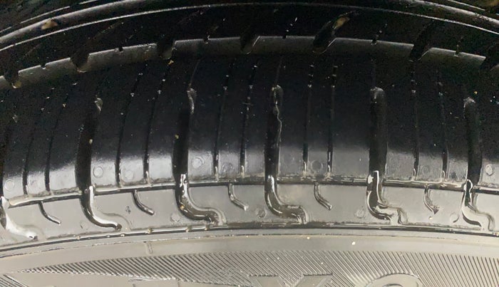 2015 Maruti Celerio VXI AMT, Petrol, Automatic, 51,906 km, Left Rear Tyre Tread