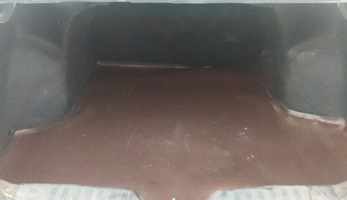 2018 Maruti Ciaz ZETA DIESEL 1.3, Diesel, Manual, 81,188 km, Boot Inside