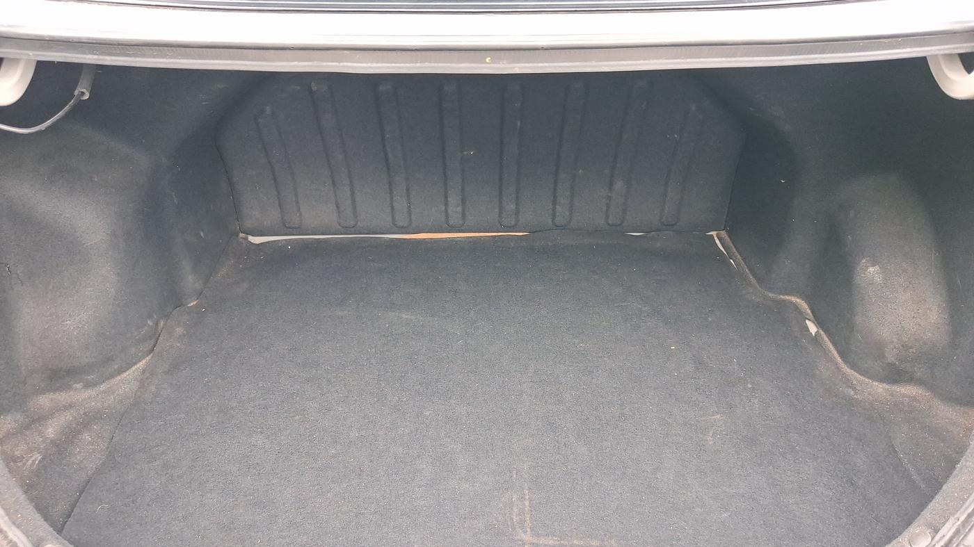 2016 Hyundai Verna 1.6 CRDI SX (O) AT, Diesel, Automatic, 1,07,866 km, Boot Inside