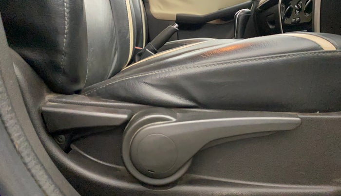 2014 Tata Zest XMS PETROL, Petrol, Manual, 61,924 km, Driver Side Adjustment Panel